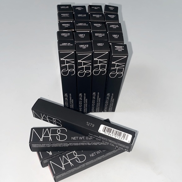NEW✅NARS ALL SHADES- Radiant Creamy Concealer - Picture 17 of 17